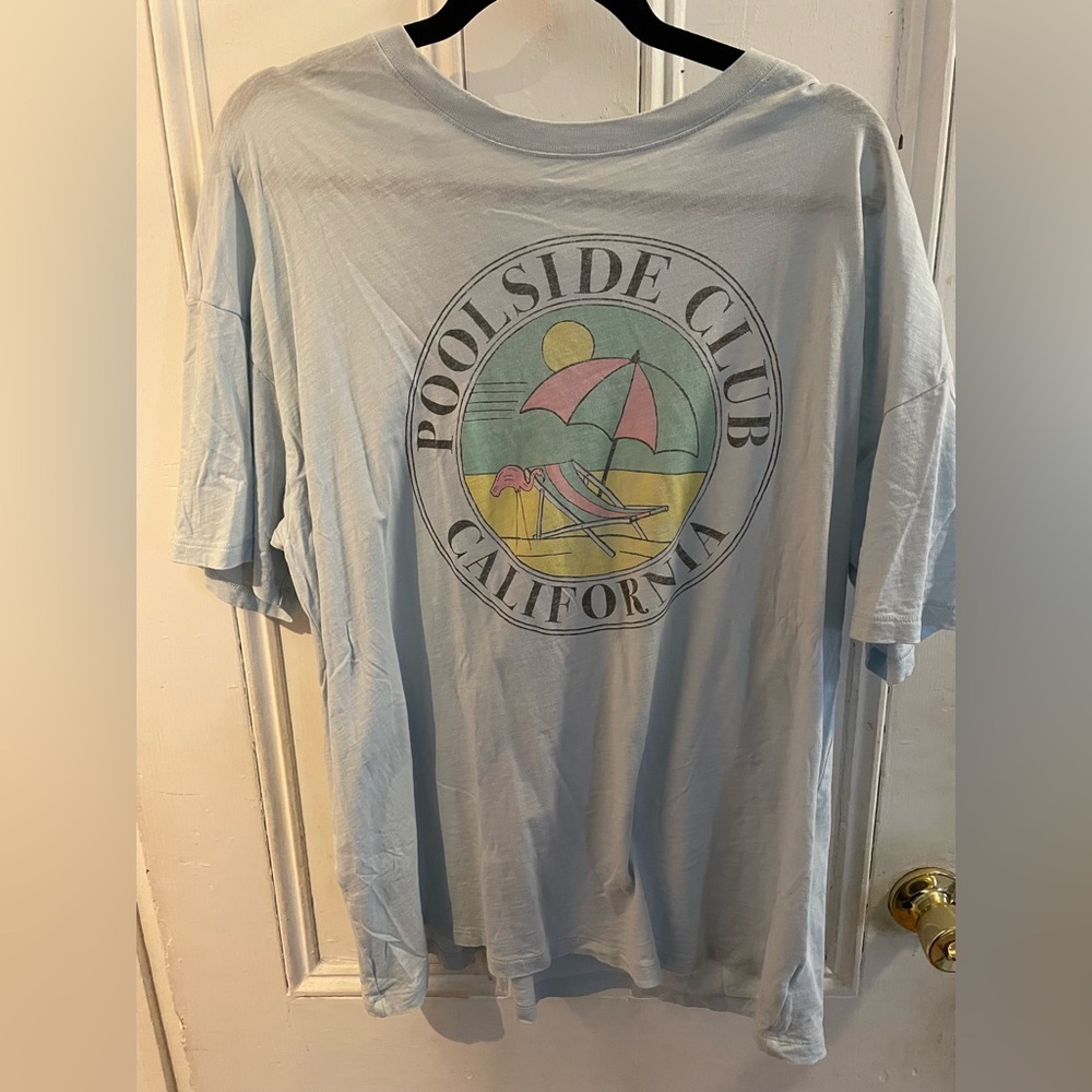 American Eagle Outfitters Light Blue Graphic Tee | women’s large